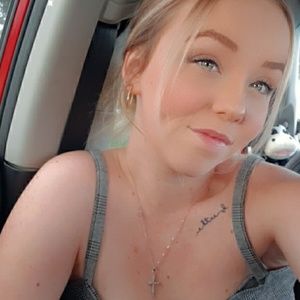 Meet your Posher, Carlie